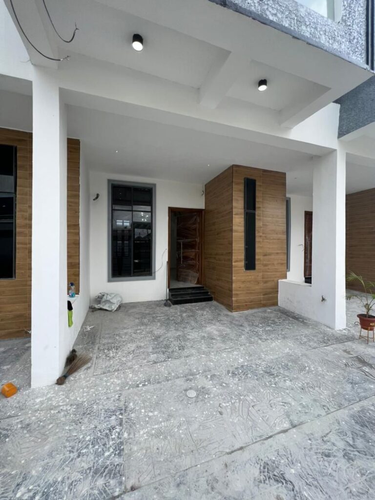 3 bedroom duplex in Sangotedo